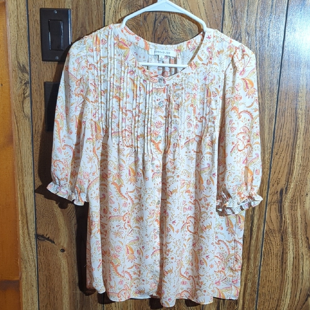 Riders by Lee Cream and Orange Floral Blouse